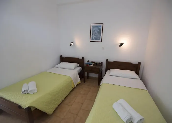 Πανσιόν Katerina Νάουσα