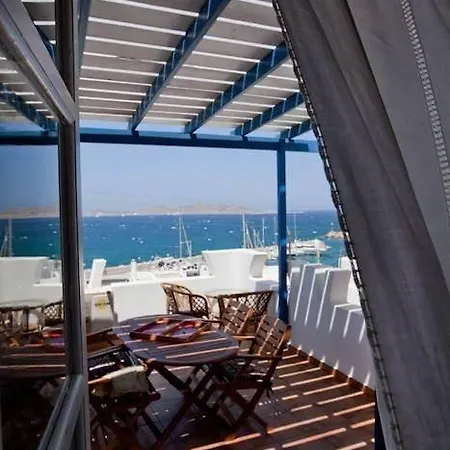 Katerina 3* Naousa (Paros)